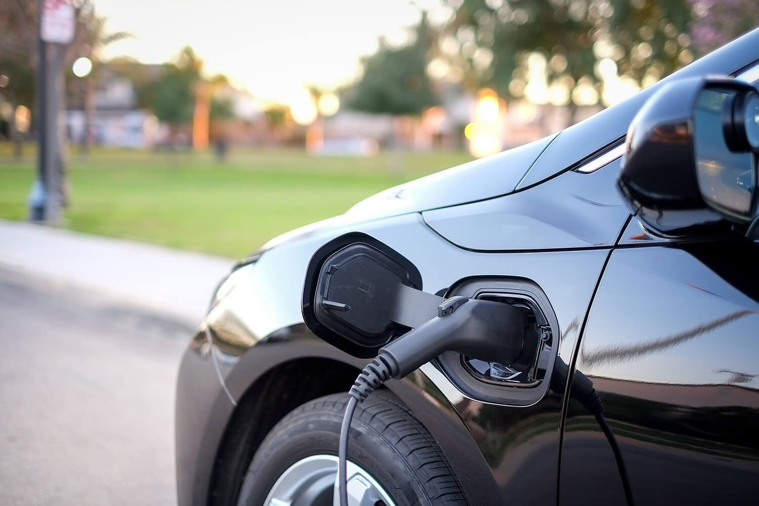 Är det dyrare med en elbil än fossilbil?