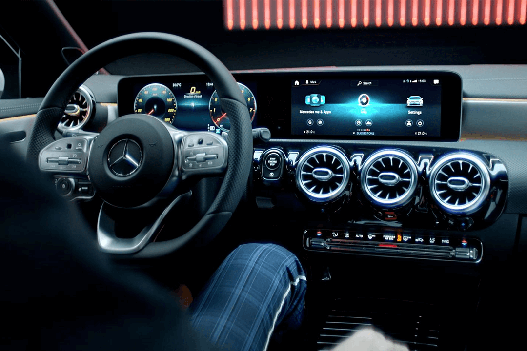 Mercedes-CLA-250e-SE-Edition-Coupe-interiör