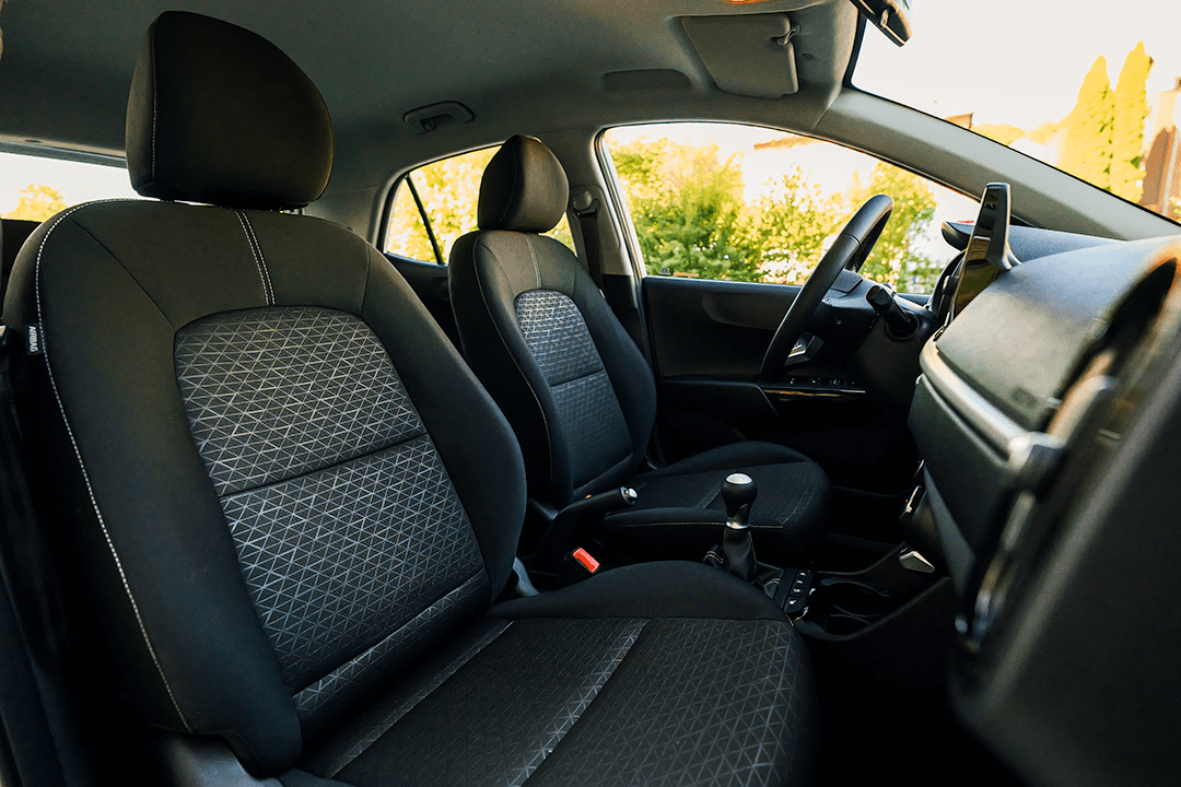 Kia-Picanto-Front-seat
